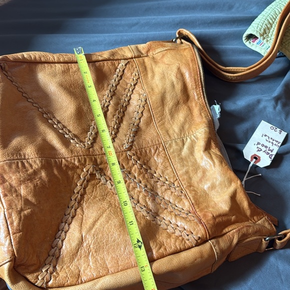 Day & Mood Urban Satchel in tan - Picture 5 of 6